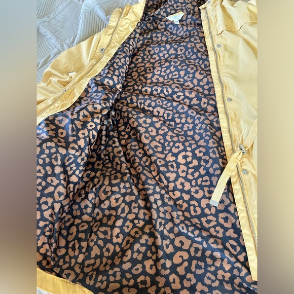 COPY - Yellow and Leopard Rain Jacket/Wind Breaker - Picture 4 of 7